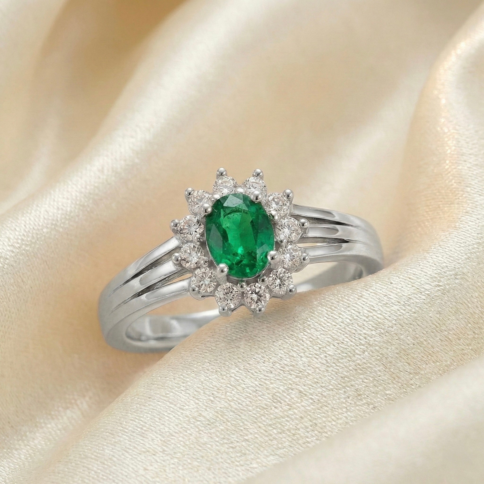 The "Emerald Luxe" Halo Statement Ring - Personalized 925 Silver